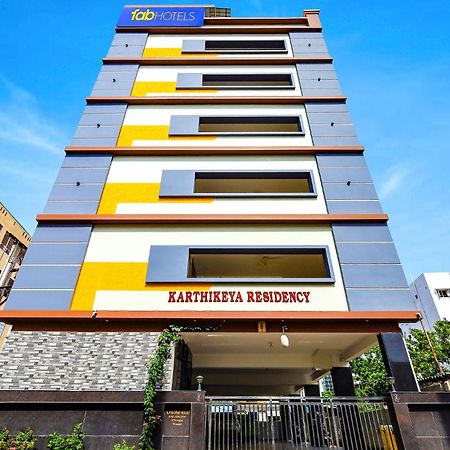 Fabhotel Karthikeya Residency - Tirupati Bus Stand - 900M Eksteriør bilde