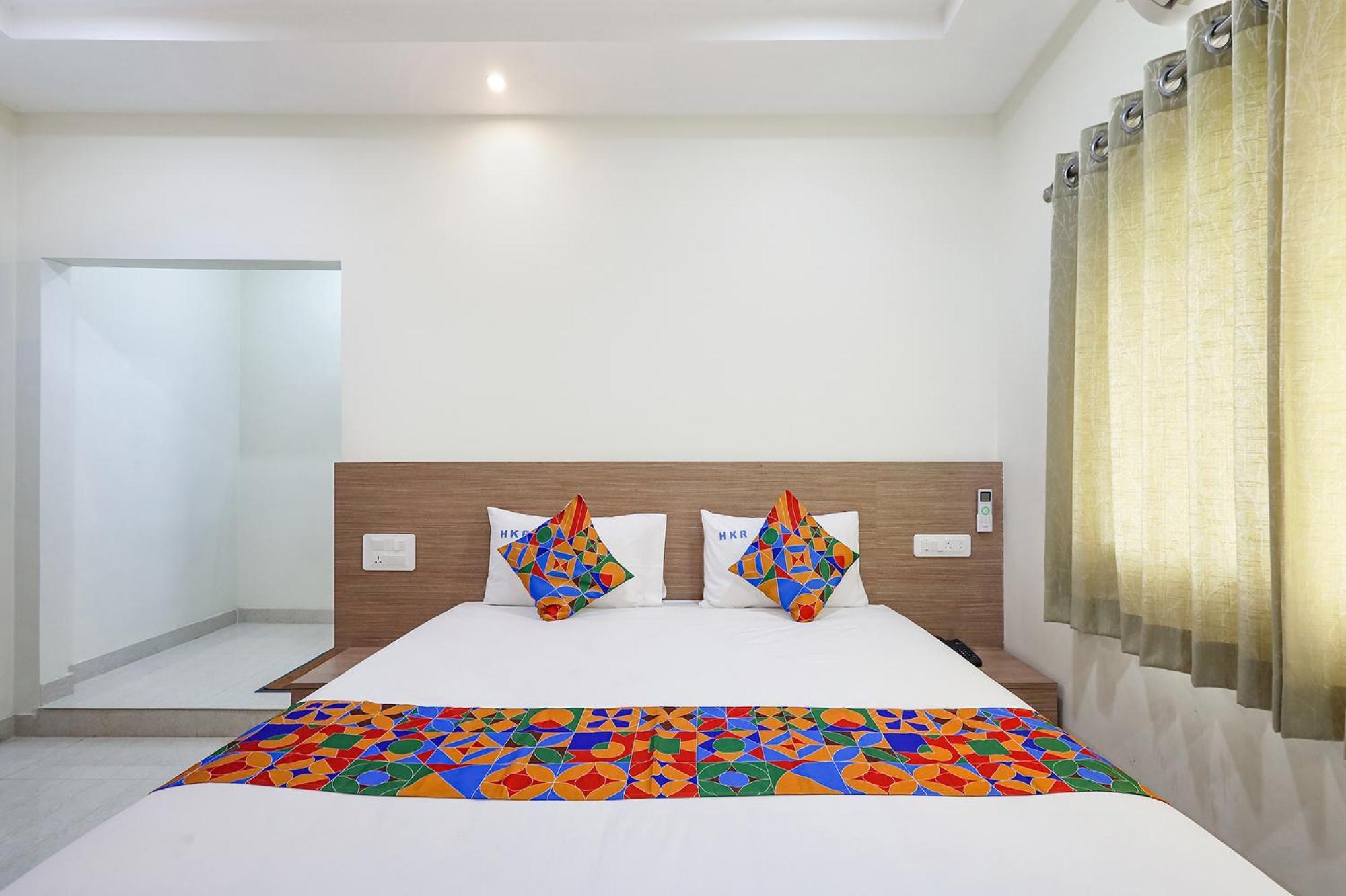 Fabhotel Karthikeya Residency - Tirupati Bus Stand - 900M Eksteriør bilde